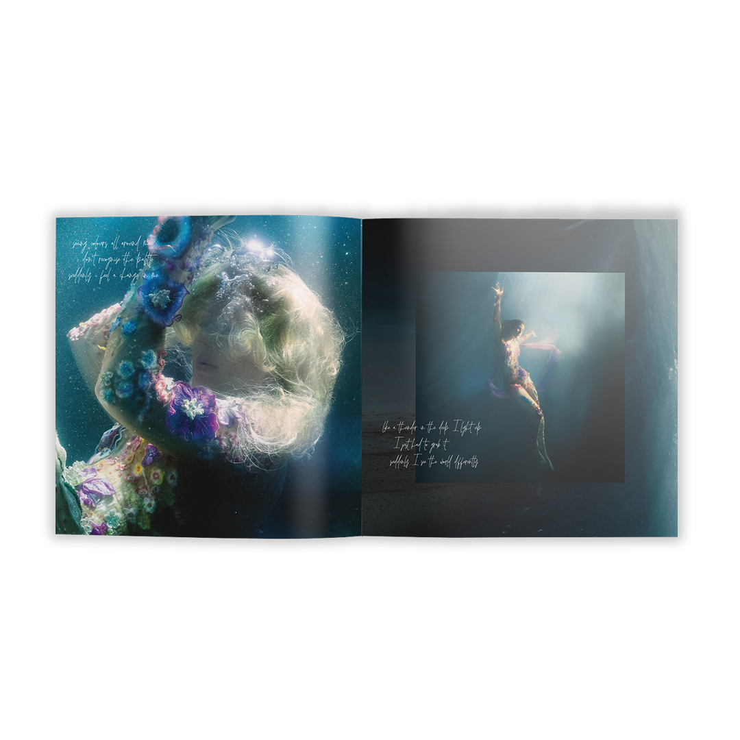 Ellie Goulding - Higher Than Heaven: Glossy Photo Book with Deluxe CD (Limited Edition)